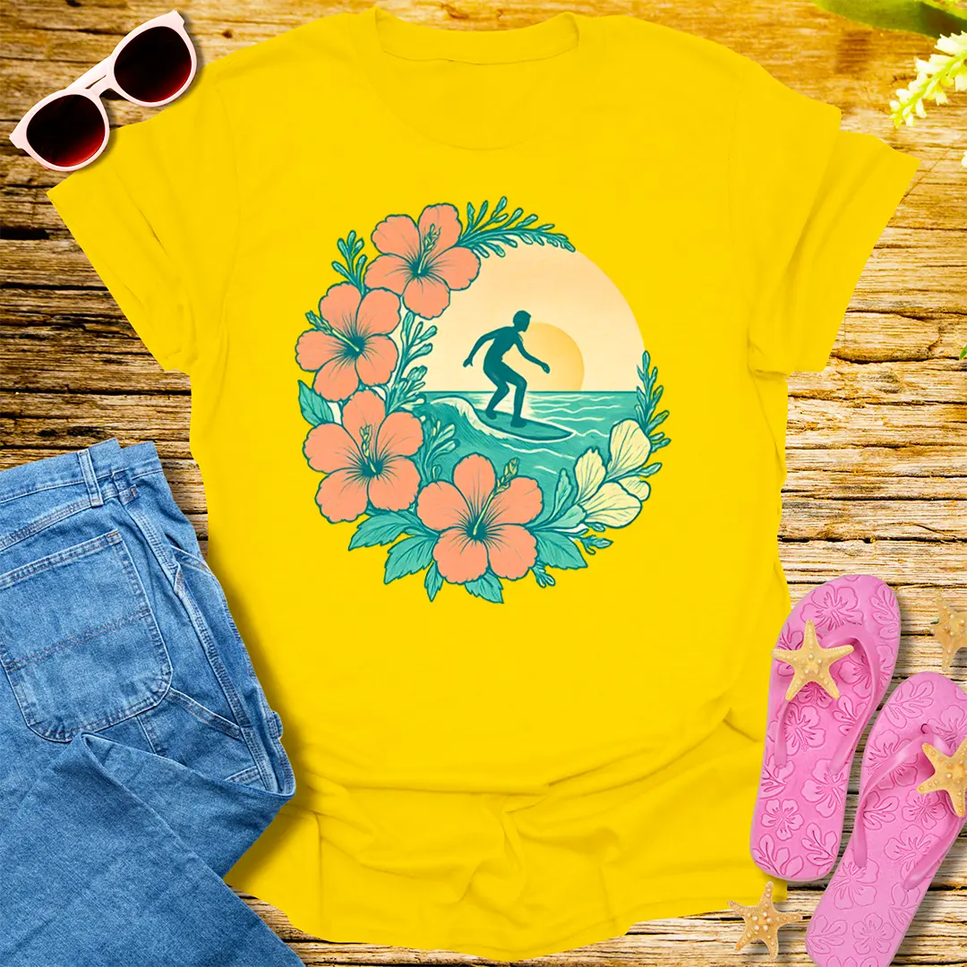 Sunset Surfer Bloom T-Shirt - Daisy