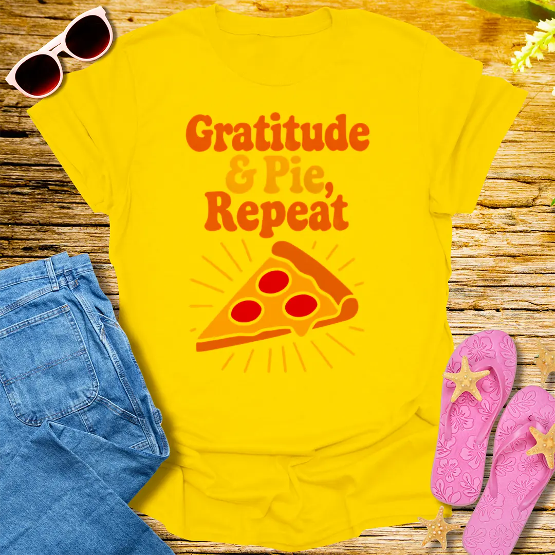 Gratitude & Pie Repeat T-Shirt - Daisy