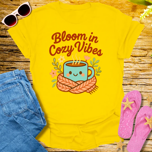 Cozy Bloom Vibes T-Shirt - Daisy